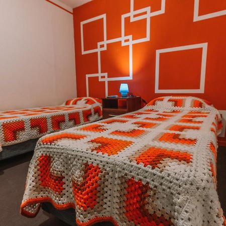 Habitaciones Mary 2 Camas Simples En Casa Compartida Ουσουάια Εξωτερικό φωτογραφία